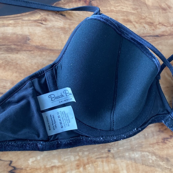Beach Bunny swimwear velvet underwire top Sz L - Picture 3 of 4